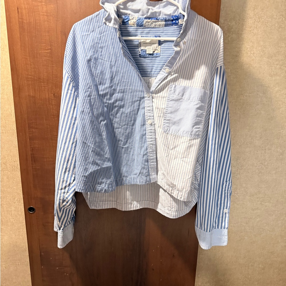 American Eagle Outfitters Striped Shirt in Blue and White